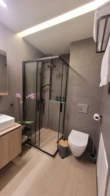 8 Blocks Apartments 1B Александроуполис Экстерьер фото
